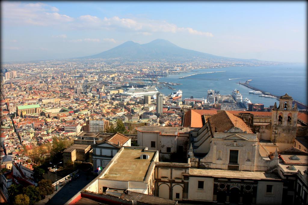 Giggino'S Flat - Live Like A Local Apartment Naples Room photo